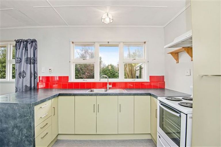 Photo of property in 8 Ivory Street, Rangiora, 7400