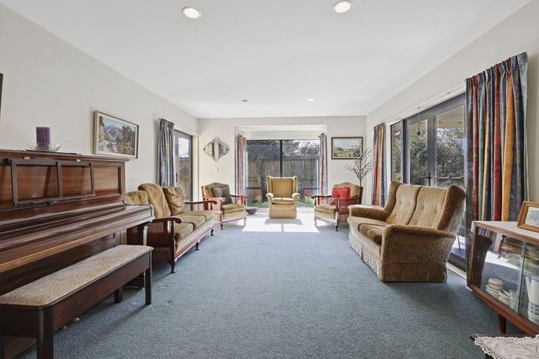 Photo of property in 22a Ayers Street, Rangiora, 7400