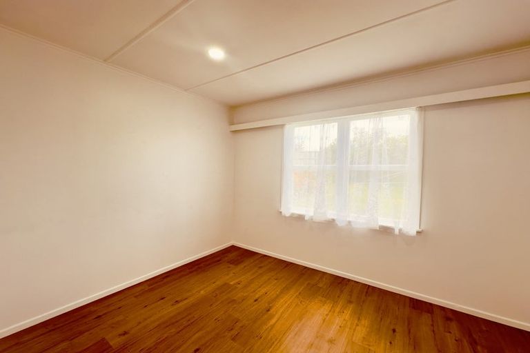 Photo of property in 8 Plumley Crescent, Mangere, Auckland, 2022