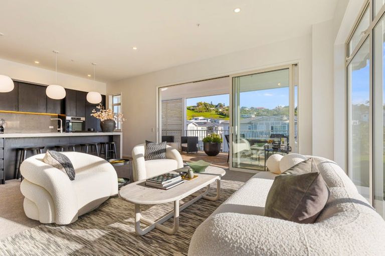 Photo of property in 183 Hibiscus Drive, Orewa, 0931