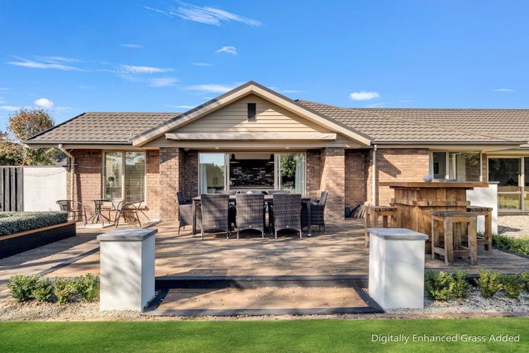 Photo of property in 16 Hemingway Place, Spencerville, Christchurch, 8083