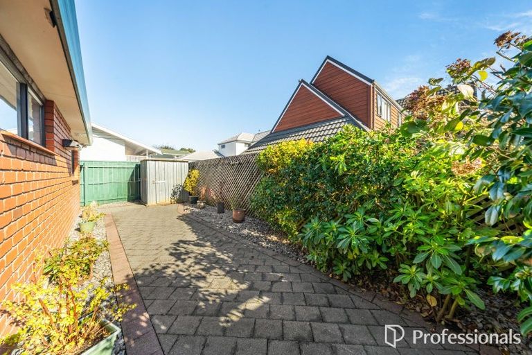 Photo of property in 65 Totara Crescent, Woburn, Lower Hutt, 5011
