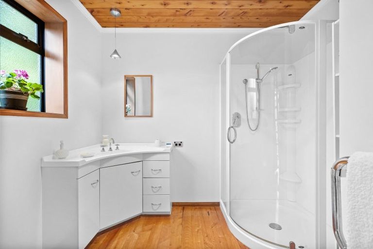 Photo of property in 178 Ngahau Bay Road, Helena Bay, Hikurangi, 0184