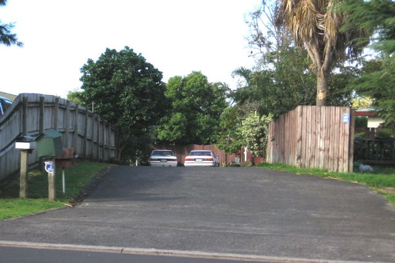 Photo of property in 10 Marinich Drive, Ranui, Auckland, 0612