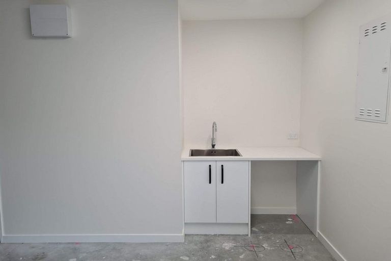 Photo of property in 8 Koral Lane, Broomfield, Christchurch, 8042