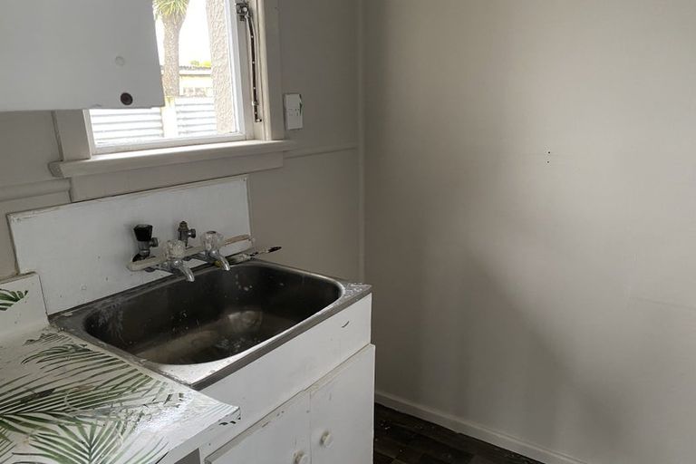 Photo of property in 36 Hyde Street, Clifton, Invercargill, 9812