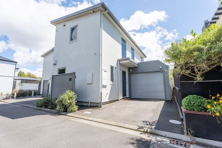 Photo of property in 2/64 Holly Road, St Albans, Christchurch, 8014