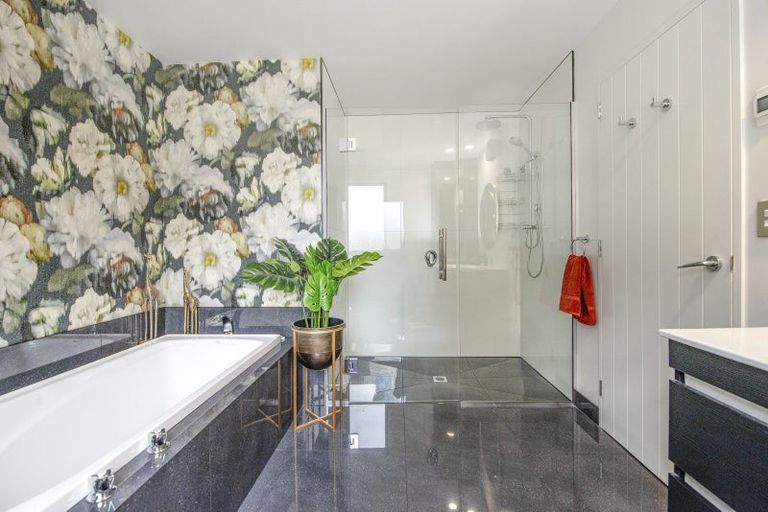 Photo of property in 99 Gladstone Road South, East Taieri, Mosgiel, 9024