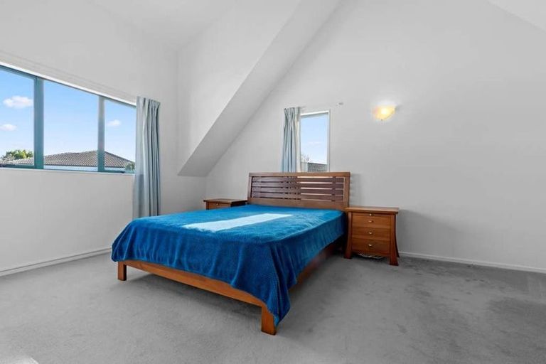 Photo of property in 50a Priestley Drive, Bucklands Beach, Auckland, 2014