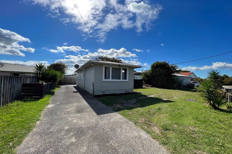 Photo of property in 37 Metcalfe Road, Ranui, Auckland, 0612