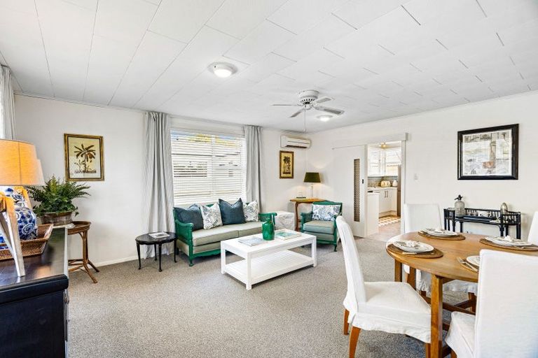 Photo of property in 36c Lucknow Road, Havelock North, 4130