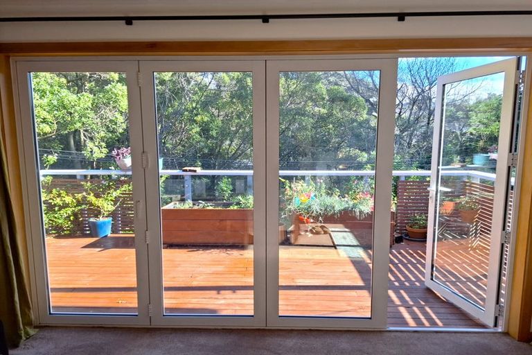 Photo of property in 7 Melrose Crescent, Melrose, Wellington, 6023