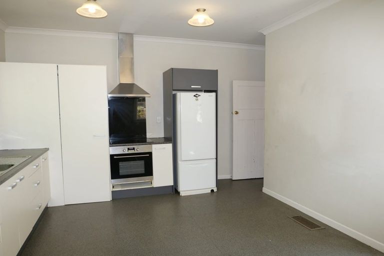 Photo of property in 5 Burrows Avenue, Karori, Wellington, 6012