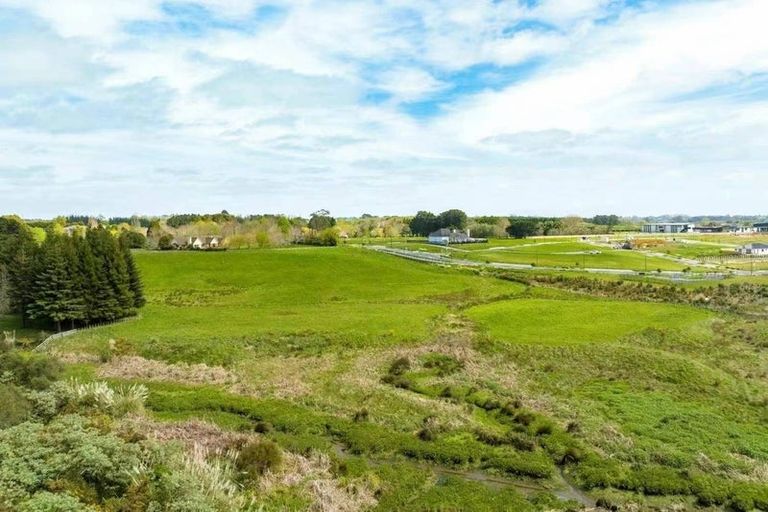 Photo of property in 25 Burberry Road, Karaka, Drury, 2578