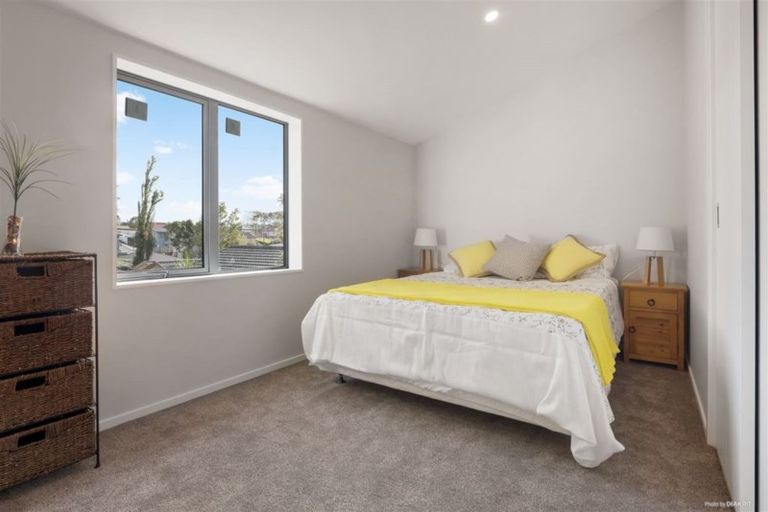Photo of property in 61a Simpson Road, Ranui, Auckland, 0612