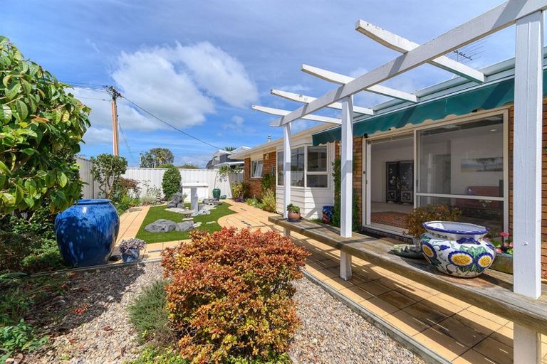 Photo of property in 1/89 Nile Road, Milford, Auckland, 0620