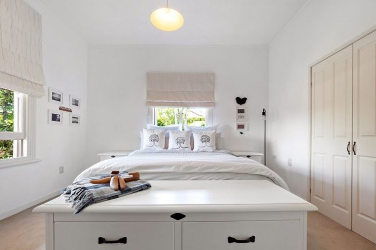 Photo of property in 95 Queen Street, Waiuku, 2123