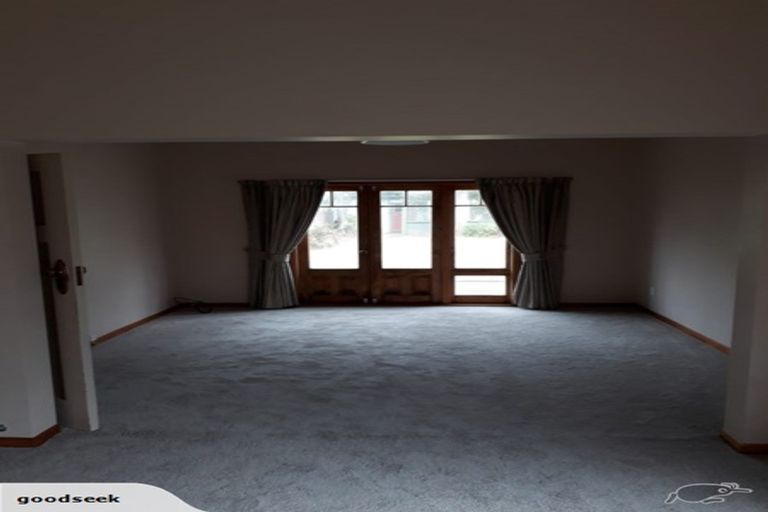 Photo of property in 103 Freyberg Street, Lyall Bay, Wellington, 6022