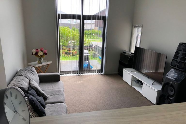 Photo of property in 14 Hirimate Place, Flat Bush, Auckland, 2019