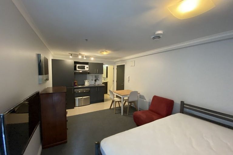 Photo of property in Monvie Apartments, 512/15 Holland Street, Te Aro, Wellington, 6011