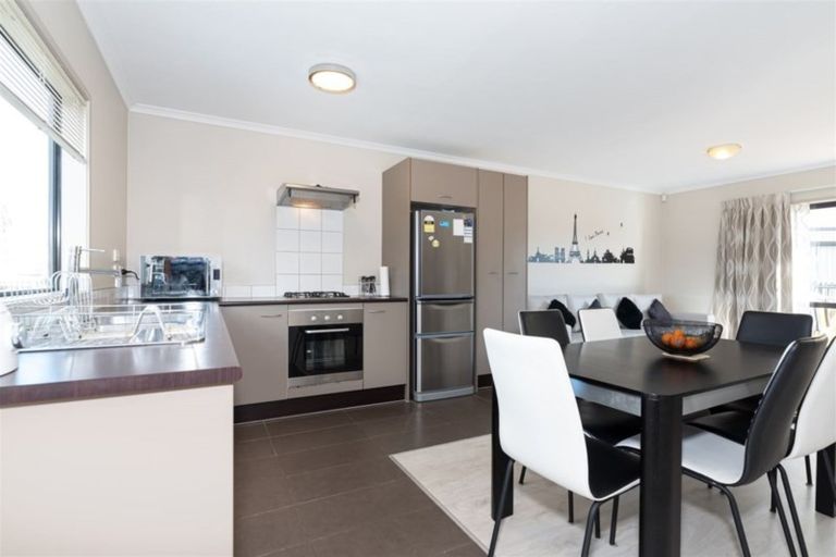 Photo of property in St Claire Village, 234/172 Mcleod Road, Te Atatu South, Auckland, 0610