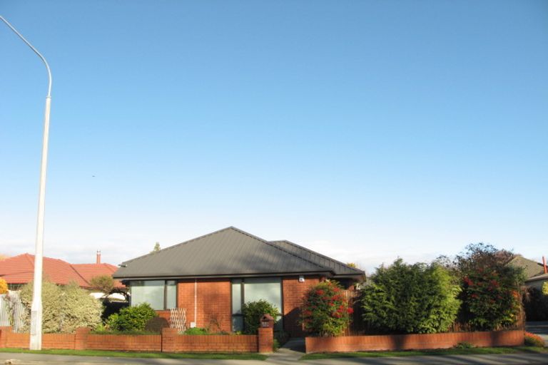 Photo of property in 285a Cranford Street, St Albans, Christchurch, 8052