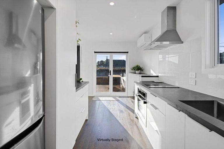 Photo of property in 12 Karaka Street, Merrilands, New Plymouth, 4312