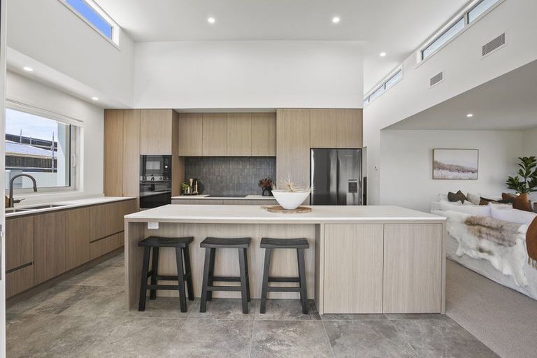 Photo of property in Mangorei Road, Strandon, New Plymouth, 4312