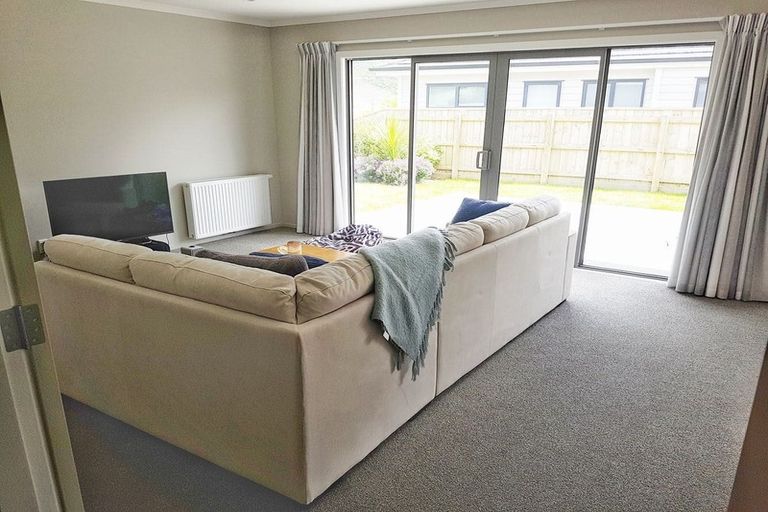 Photo of property in 11 Henrietta Maxwell Grove, Wainuiomata, Lower Hutt, 5014