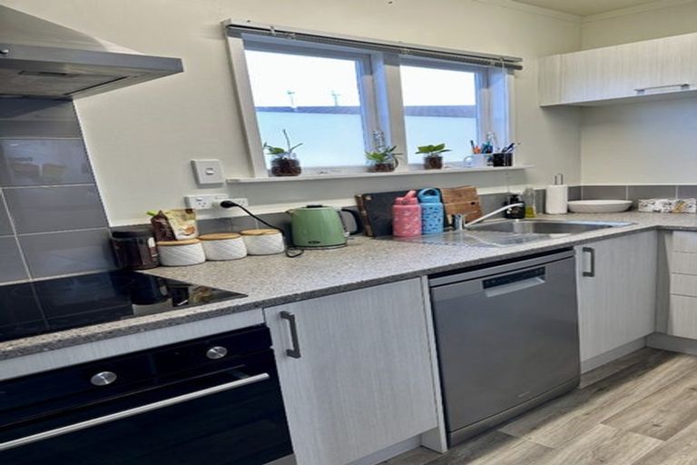 Photo of property in 3 Beechwood Avenue, Levin, 5510