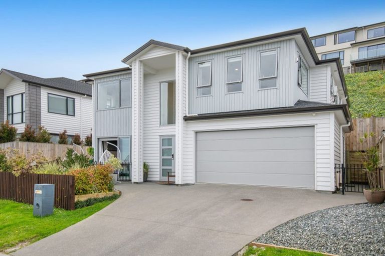 Photo of property in 140 Arran Point Parade, Orewa, 0931