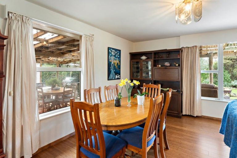 Photo of property in 30 Convent Road, Otaki, 5512