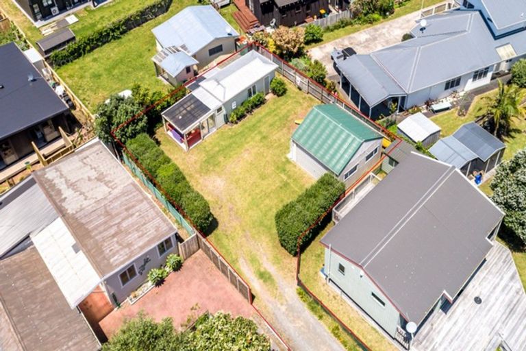 Photo of property in 302b Given Avenue, Whangamata, 3620