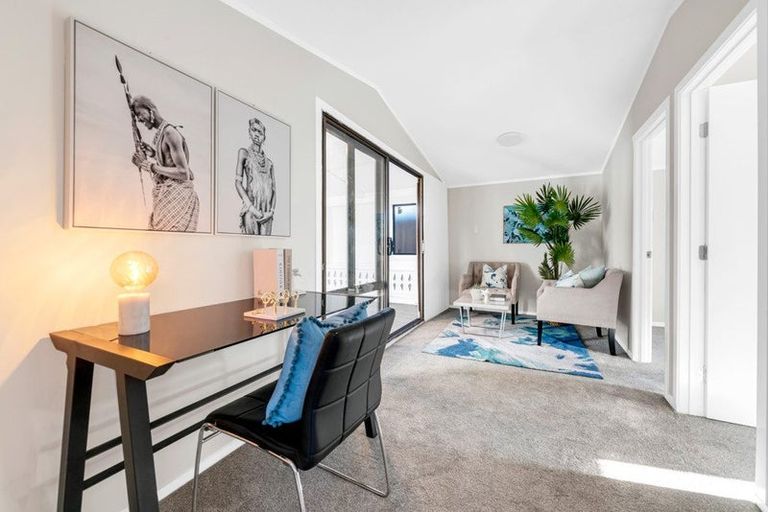 Photo of property in 4 Burlington Place, Manurewa, Auckland, 2102