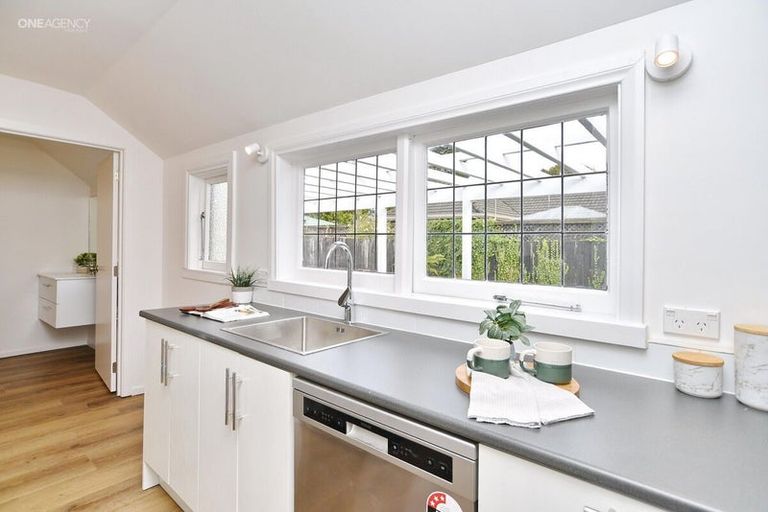 Photo of property in 1/184 Hastings Street, Waltham, Christchurch, 8023
