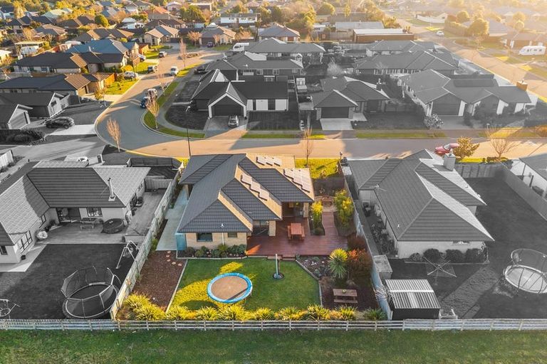 Photo of property in 5 Catchpole Place, Woodend, 7610