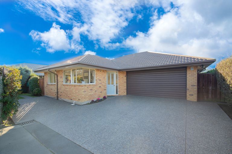 Photo of property in 15 Villa Grove, Ilam, Christchurch, 8041