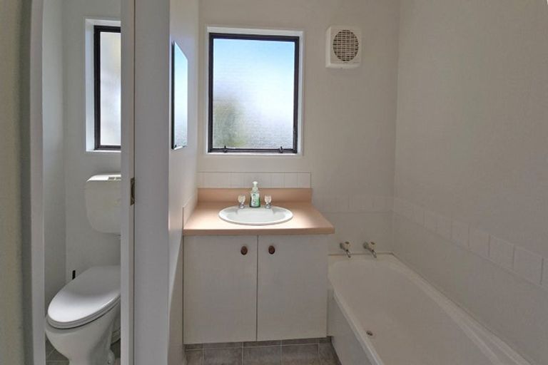 Photo of property in 36 Whiting Crescent, Greenmeadows, Napier, 4112