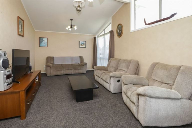 Photo of property in 182 Totara Drive, Pukete, Hamilton, 3200
