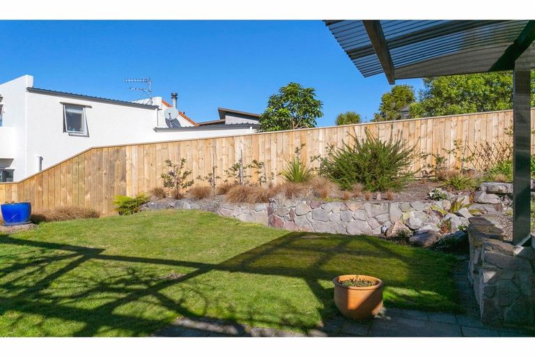 Photo of property in 25 Shera Street, Acacia Bay, Taupo, 3330