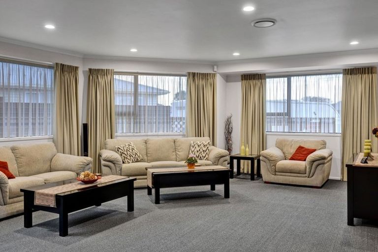 Photo of property in 16 Ramanui Avenue, Hawera, 4610