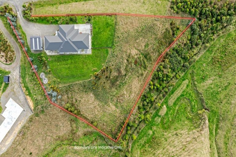 Photo of property in 52 Highland View Drive, Tokomaru, Palmerston North, 4474