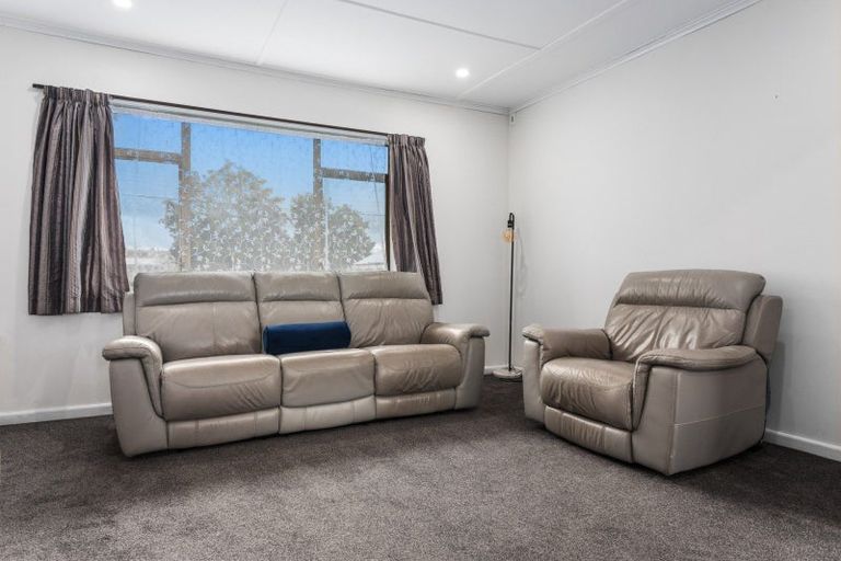Photo of property in 1 Mckenzie Street, Taneatua, 3123
