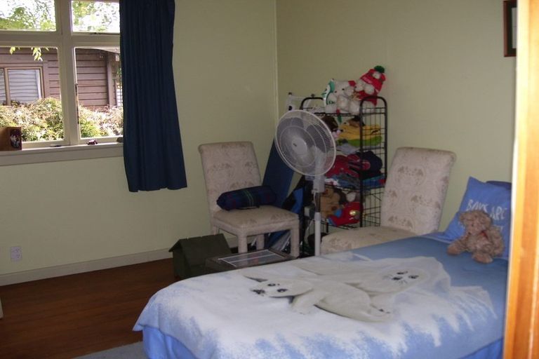 Photo of property in 1/22 Martindales Road, Heathcote Valley, Christchurch, 8022