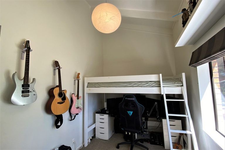 Photo of property in 5 Godwit Place, Waiuku, 2123