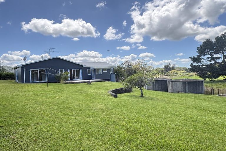 Photo of property in 619 State Highway 16, Kumeu, 0891