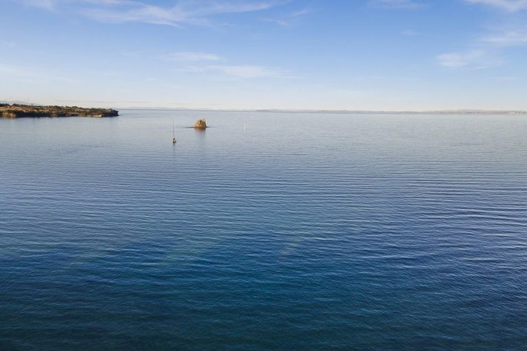Photo of property in 93 Tiri Road, Tindalls Beach, Whangaparaoa, 0930