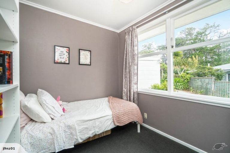 Photo of property in 3/10 Coroglen Avenue, Birkenhead, Auckland, 0626