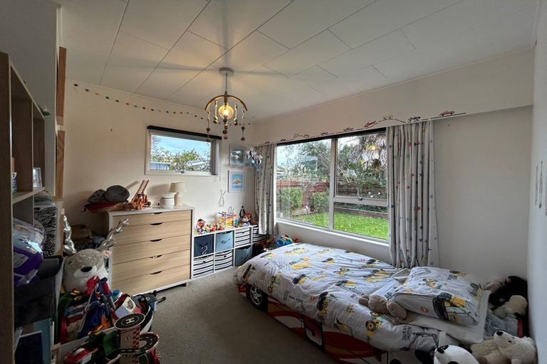 Photo of property in 1/15 King Street, Taradale, Napier, 4112