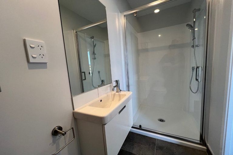 Photo of property in 7 Whati Lane, Henderson, Auckland, 0612